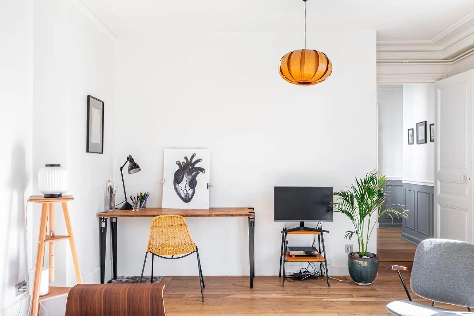 Апартаменты Guestready - A Zen Haven Near Montmartre Париж