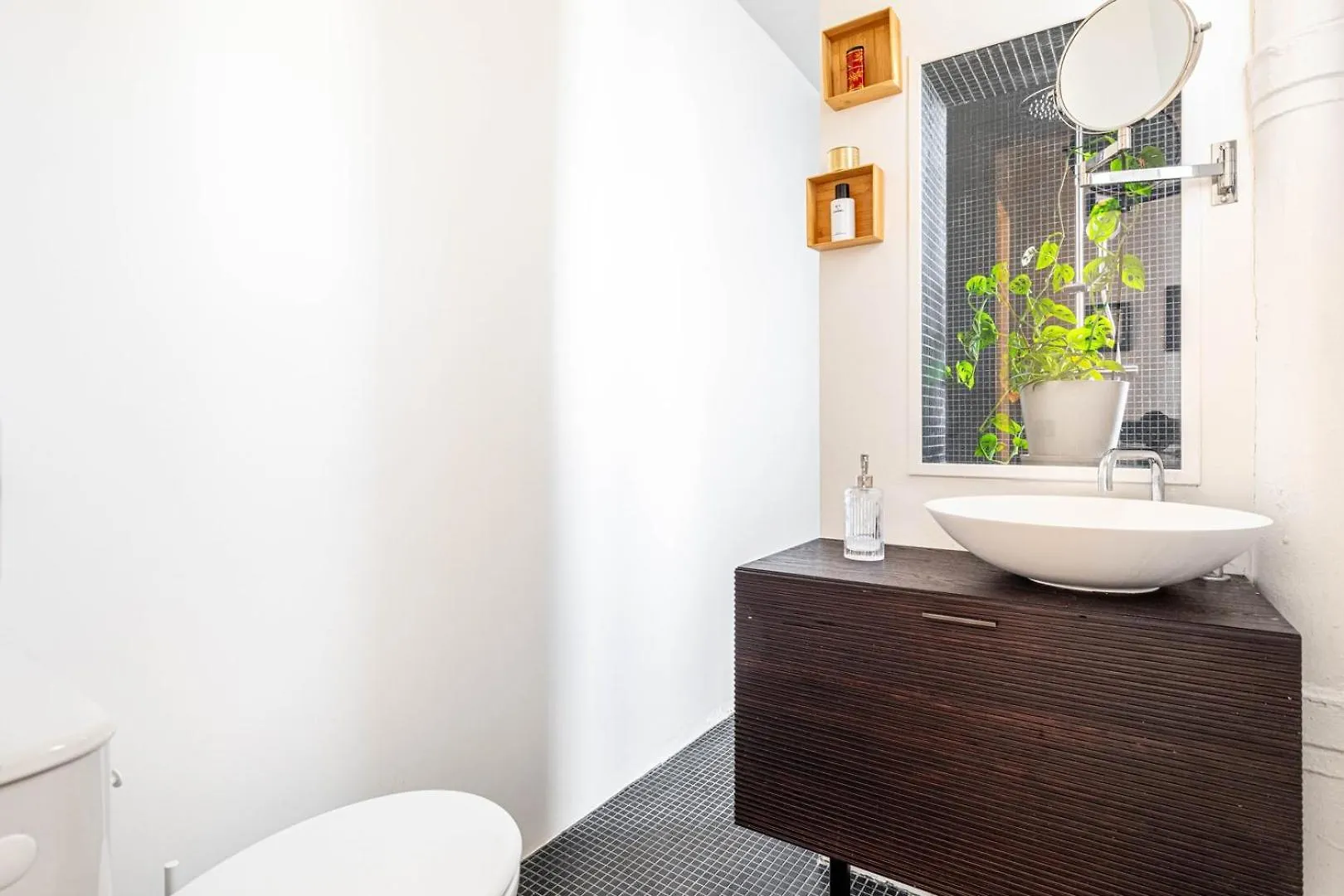Guestready - A Zen Haven Near Montmartre Lägenhet Paris Frankrike